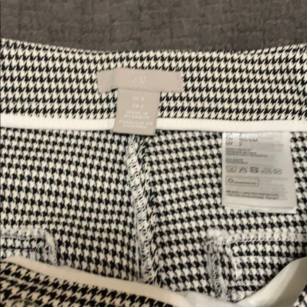 H&M Ankle Pants In Houndstooth Pattern Euc - image 3